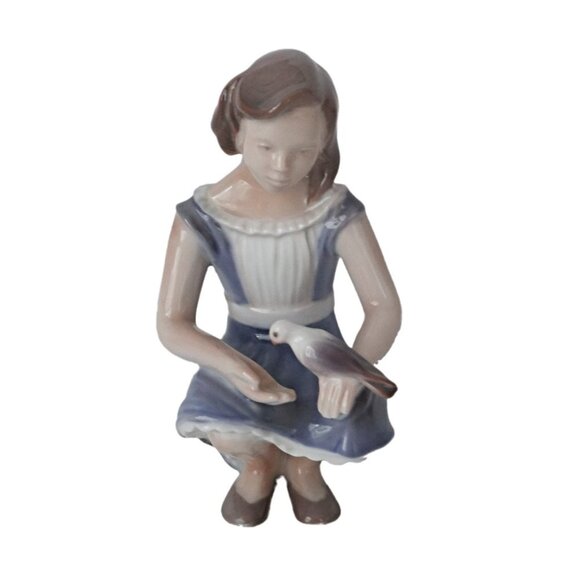 Vintage Bing and Grondahl  B&G Kjøbenhavn Denmark Girl With Bird 2340 Porcelain - Picture 1 of 6
